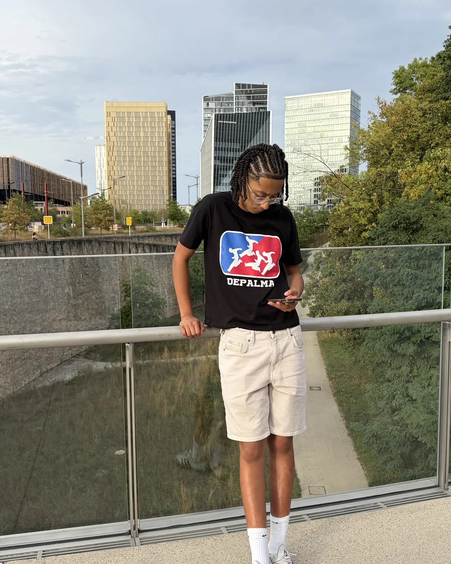 Depalma logo tee with the Kirchberg skyline